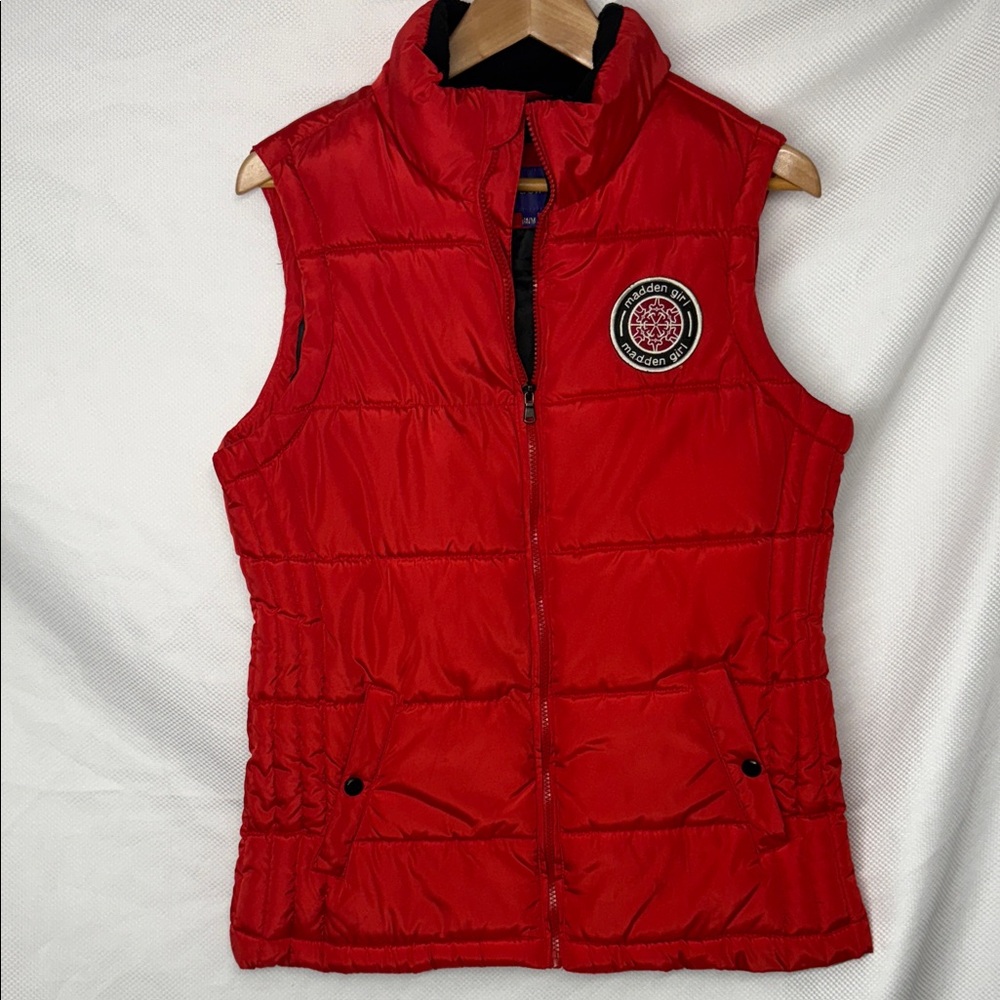 Women's Red Madden Girl Puffer Vest - Medium